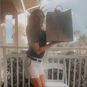 Meet your Posher, Leah